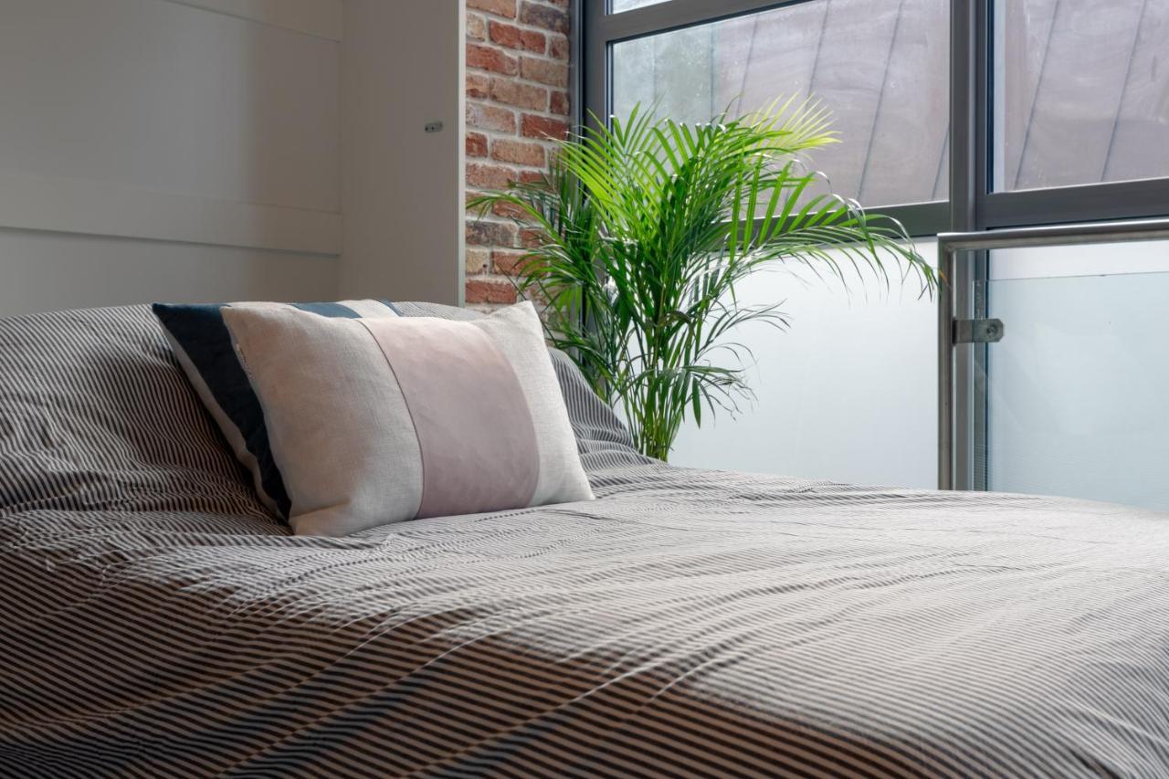 Chapel Loft Apartment Лондон Екстериор снимка